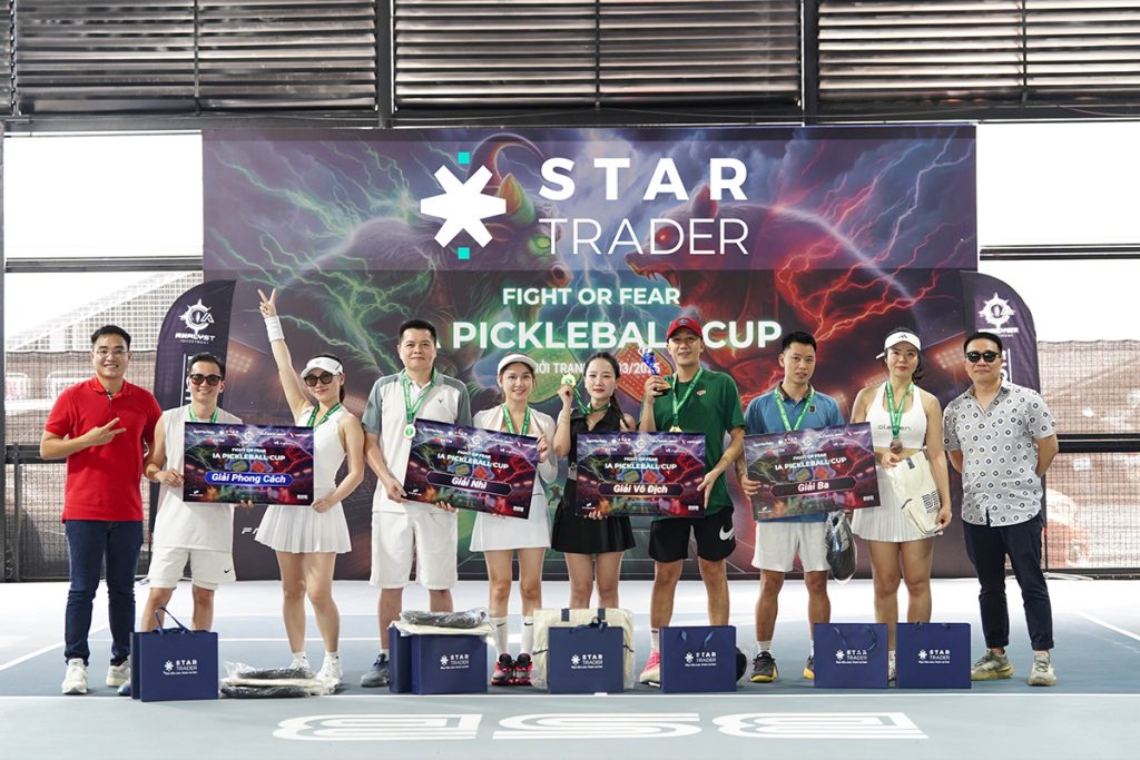 STARTRADER Team and IBs at IA Pickleball Cup 2025